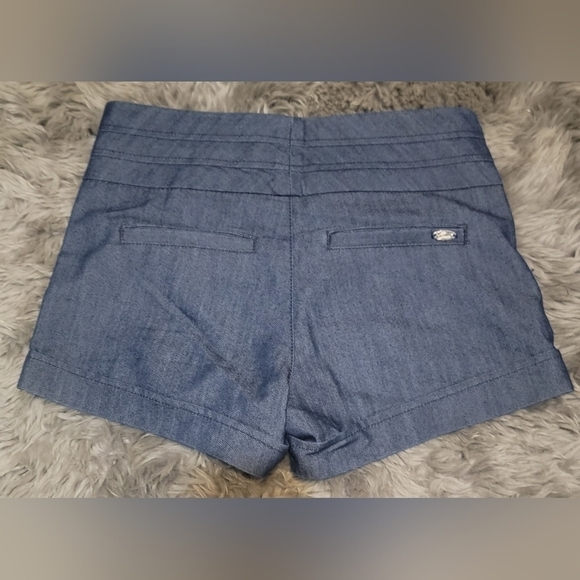 Guess Shorts - Picture 2 of 7